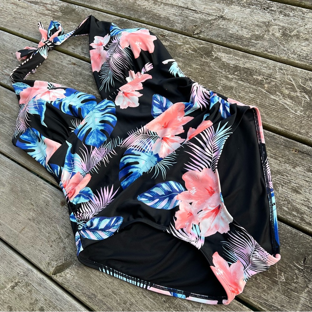 DKNY TROPICAL HALTER TUMMY CONTROL SLIMMING SWIMSUIT - Picture 11 of 13